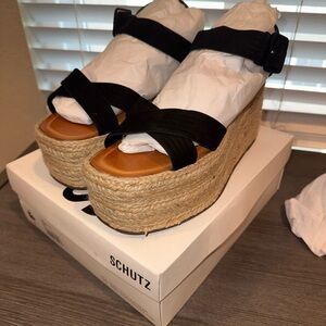 NWT SCHUTZ Black and Tan Platform Wedges